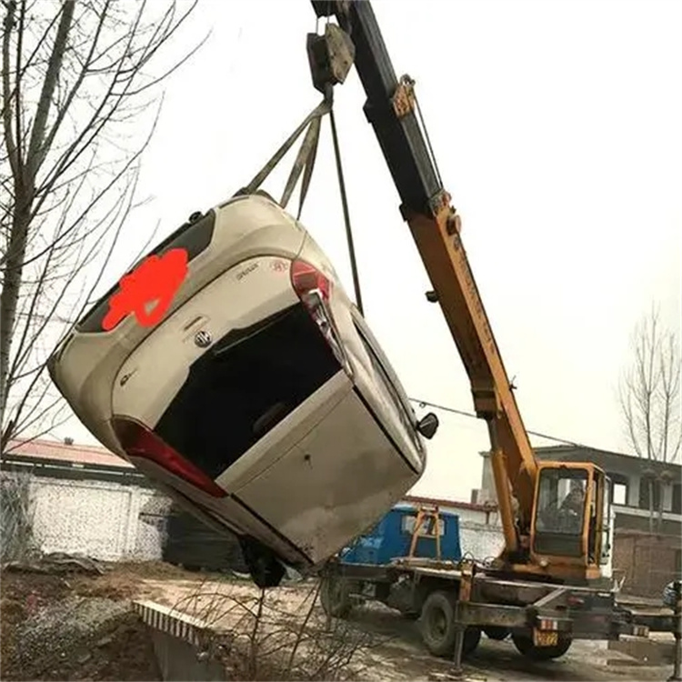 光村镇随时待命，吊车24小时道路救援服务全解析