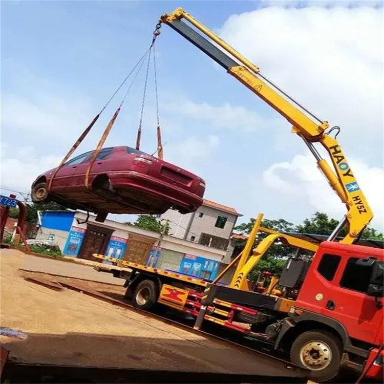 光村镇吊车吊汽车的正确方法